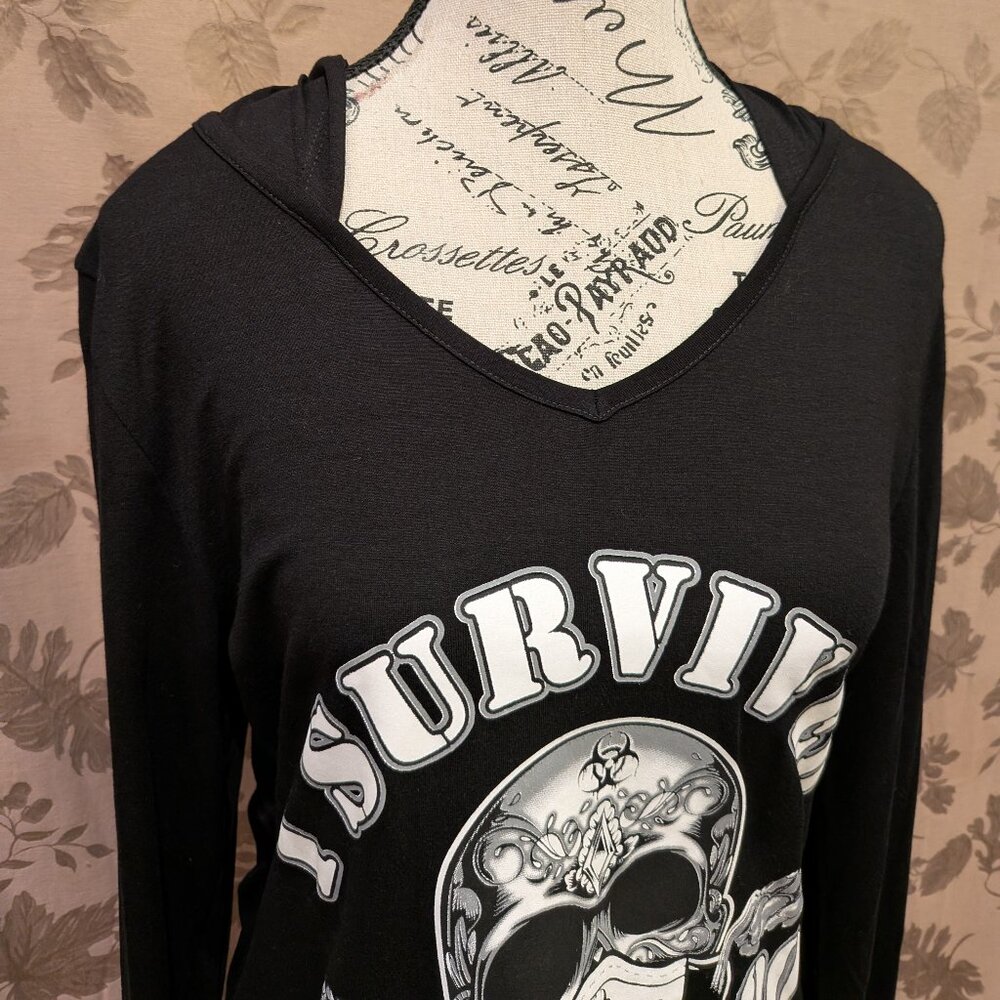 2020 80th Annual Sturgis Motorcycle Rally Hooded Long Sleeve, Size M, EUC! - Picture 3 of 9